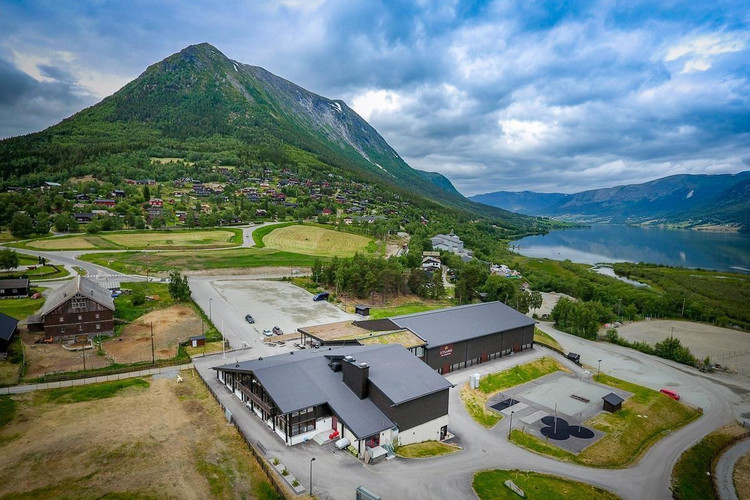 Gratulerer til Røisheim